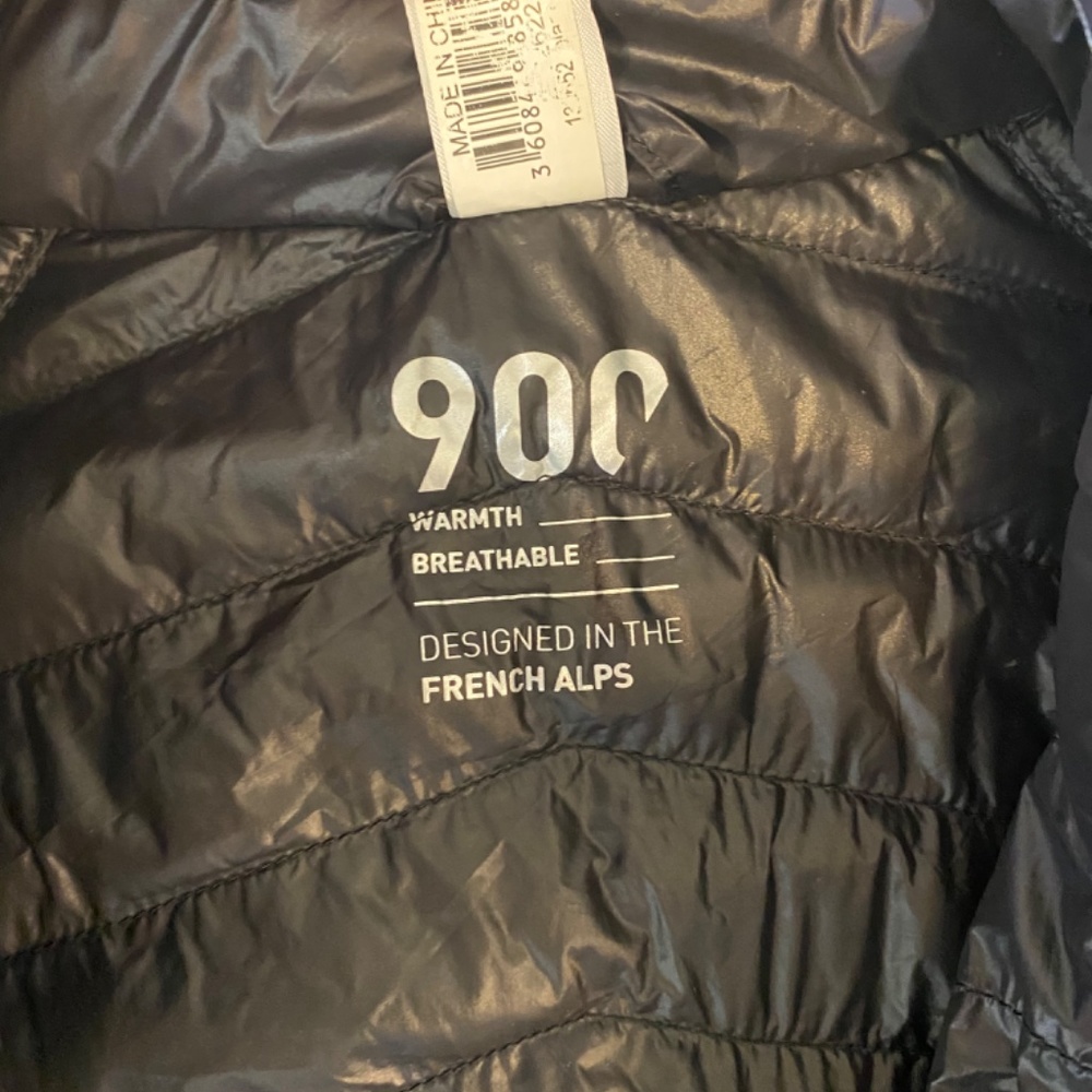 900 • Lightweight Athletic Performance Jacket - Picture 9 of 11